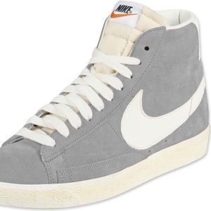 Nike Women’s Blazer. Grey Suede. Sz 7.